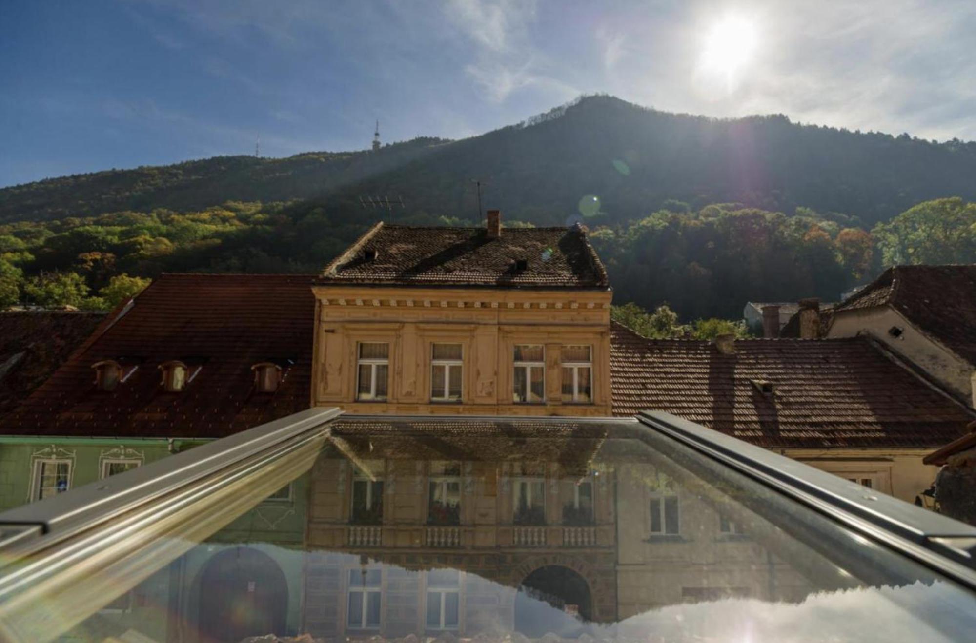 Rooftop Proprety With Large Terrace & Stunning Views - Braşov Exterior foto