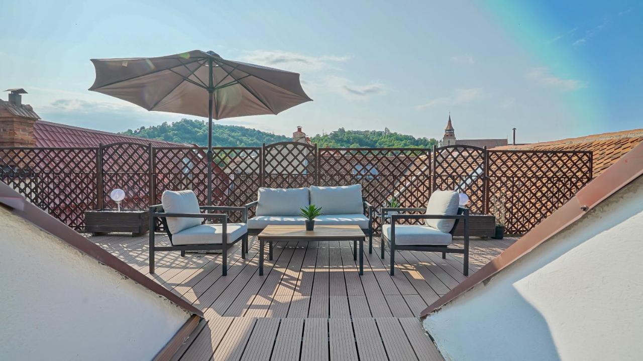 Rooftop Proprety With Large Terrace & Stunning Views - Braşov Exterior foto